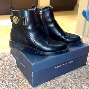 Tommy Hilfiger black ankle boots
